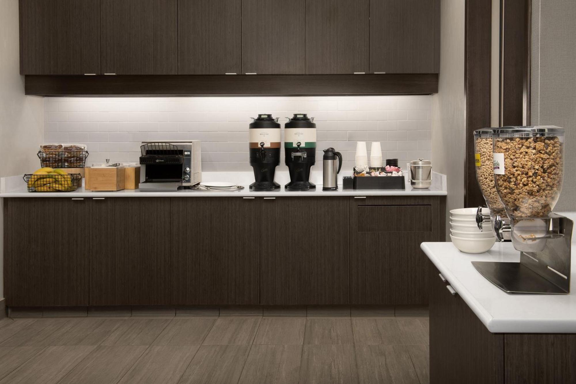 Residence Inn By Marriott Syracuse Downtown At Armory Square Extérieur photo