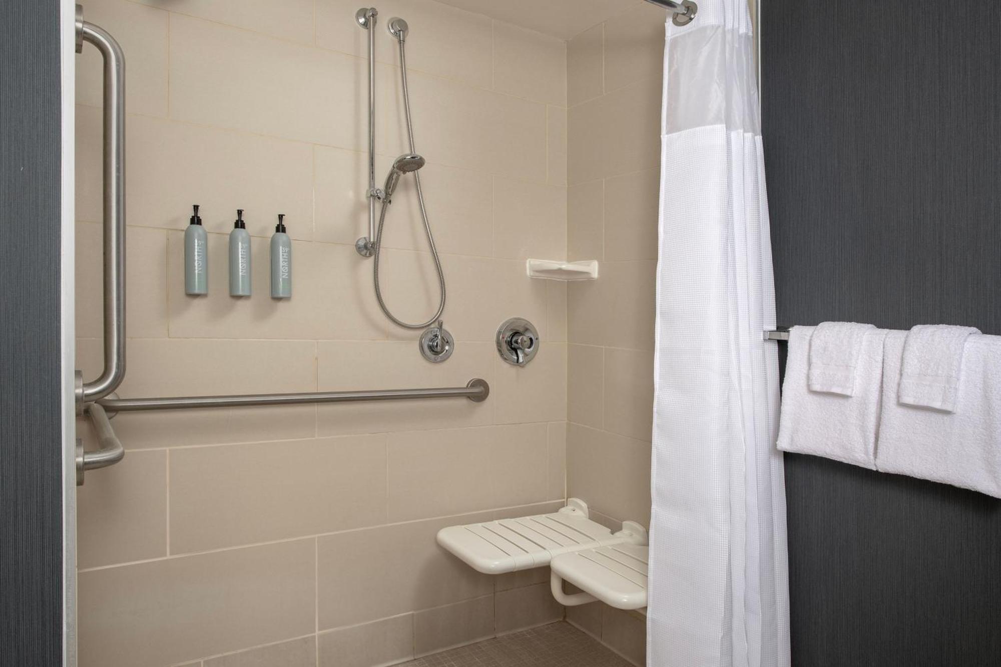 Residence Inn By Marriott Syracuse Downtown At Armory Square Extérieur photo
